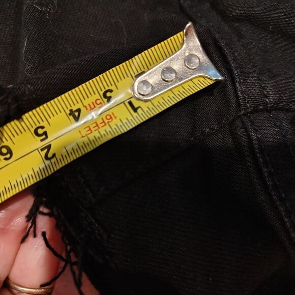 Raw Hem Black Studded Shorts Junior Size 7 - Picture 2 of 5